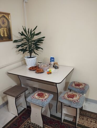 стол для кафе бу: Ашкана Стол, түсү - Ак, Колдонулган