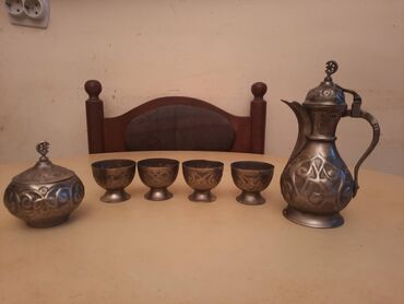 Kompleti posuđa: Set za (fildzan) soljice,posuda,cinija Set za šoljice, šećer. Dve na lalafo.rs — 9 Kompleti posuđa: Set za (fildzan) soljice,posuda,cinija Set za šoljice, šećer. Dve — 9