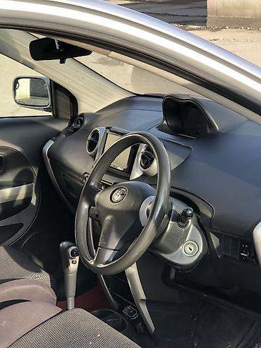 Toyota ist: 2003 г., 1.5 л, Автомат, Бензин, Хетчбек — 9