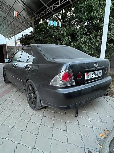 low ll: Lexus IS: 2002 г., 2 л, Механика, Бензин, Седан — 2