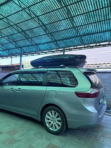 минивэн 4wd: Toyota Sienna: 2016 г., 3.5 л, Автомат, Бензин, Минивэн — 5