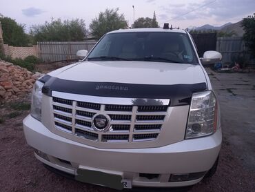 срочно продать машину: Cadillac Escalade: 2007 г., 6.2 л, Типтроник, Газ, Внедорожник