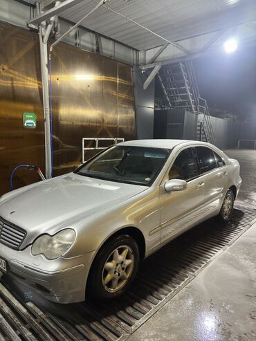 124 ешка 2 2: Mercedes-Benz C 180: 2002 г., 2 л, Автомат, Бензин, Седан