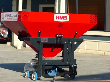 kokeldici dermanlar: Gübrə Səpən avdnlıq 600 kg 1000Kg mövcuddur Hidrovlikdi və xromlu