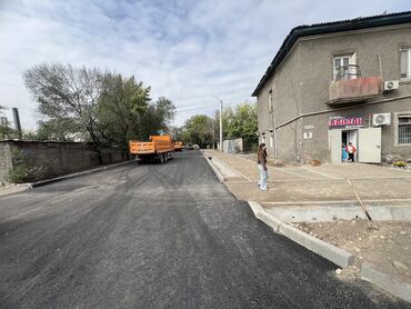 ош комната: 2 комнаты, 24 м², Общежитие и гостиничного типа, 1 этаж, Старый ремонт