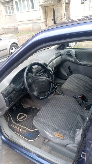 запчасти для мерседес вито: Opel Astra: 1.6 l | 1996 il 15680 km Universal