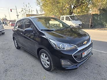 телефон для авто: Chevrolet Spark: 2017 г., 1 л, Вариатор, Бензин, Хэтчбэк — 2