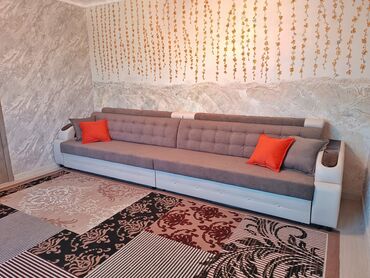 декоративные подушки на диван: Прямой диван, Новый