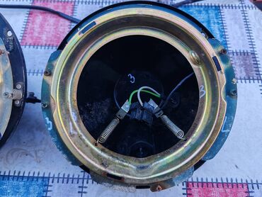 Auto delovi: Solja fara Lada 2121,21213,21214 Niva Leva Desna br.3. Polovno — 3