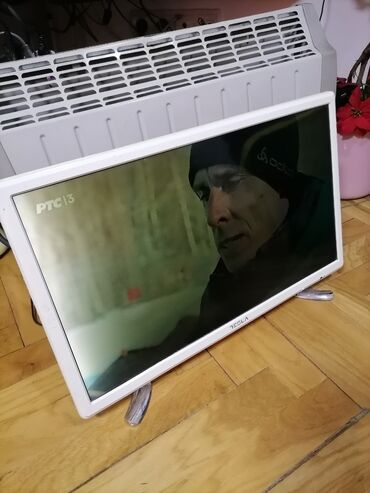 Televizori: TV TESLA Led tanki 24 inča ili 60 dijagonala ekrana ispravan sa jednom — 13