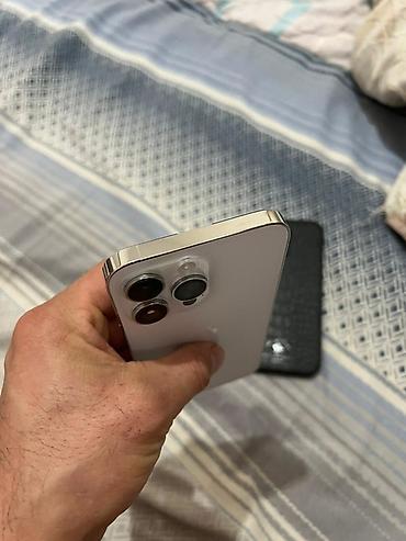 Apple iPhone: IPhone 14 Pro Max, Б/у, 128 ГБ, White Titanium, Чехол — 3