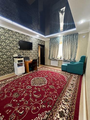 70 сом: 💎СРОЧНО ПРОДАЕТСЯ ДОМ 🏢Комнат: 4 🏘️Микрорайон: Рабочий Городок — 8
