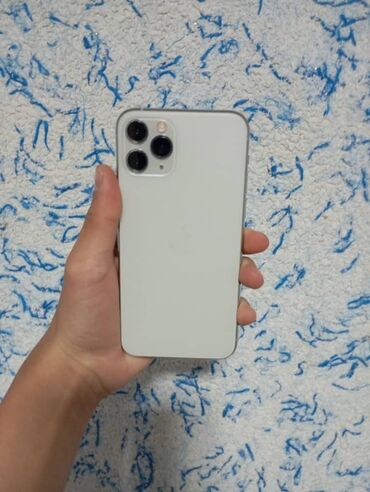 эл плита: IPhone 11 Pro, Б/у, 256 ГБ, Белый, Зарядное устройство, 74 %