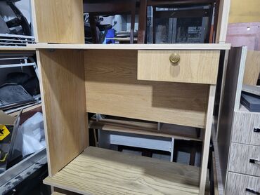 Ofis masaları: İşçi üçün, Dördbucaq masa -da lalafo.az — 11 Ofis masaları: İşçi üçün, Dördbucaq masa — 11