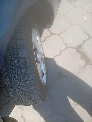323 mazda: Mazda 323: 2001 г., 1.6 л, Механика, Бензин, Хэтчбэк — 5
