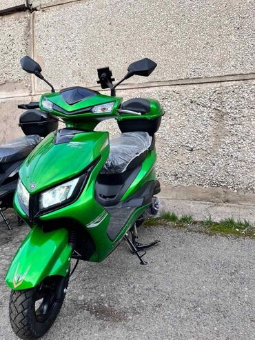 фото скутера: Скутер түрү M8, 50 куб. см, Бензин, Жаңы, Бөлүп төлөө менен