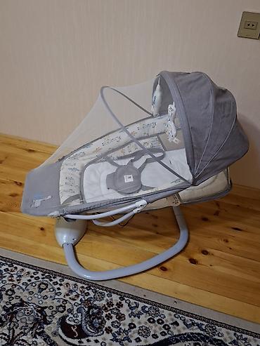 usag kravati: Mastela elektron beşik/uzanan yelləncək - 2-si 1-də: beşik və — 1