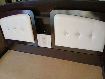 Другая мебель: Двуспальная кровать, почти новый — 6