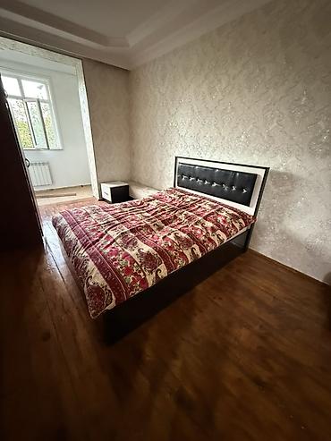 Спальные гарнитуры: İki nəfərlik yataq dəsti - Ölçü: təxminən 160x200 sm (standart iki — 2
