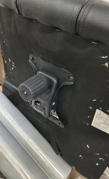 tek yatag: Təkərli, Qolları tənzimlənmir, Süni dəri