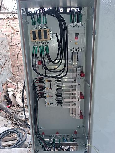 Электрики: Электрик | Установка софитов, Установка стиральных машин, Установка распределительных коробок Больше 6 лет опыта — 7