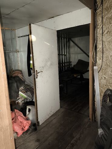 Склады и мастерские: Продается действующая СТО в г. Токмок на пересечении Советской и — 5