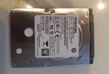 kompyuter hisseleri: Internal drive Sərt disk (HDD) Toshiba, 1 TB drives, 15000 RPM, 25 drives standard, İşlənmiş