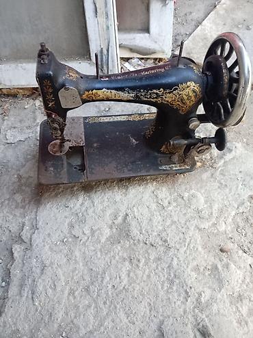 dikis masini: Məhsul: Köhnə tip əl ilə fırladılan tikiş maşını (Singer tipli dekorlu — 4