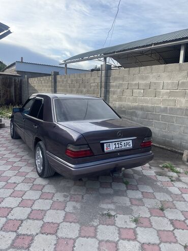 мерс 120: Mercedes-Benz W124: 1994 г., 2.2 л, Механика, Газ, Седан