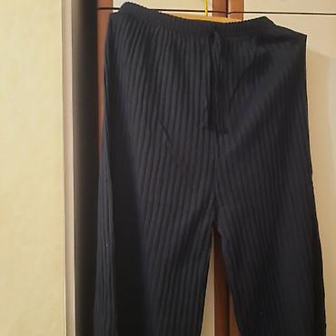 casio ga700 1b: Dostupni u teget boji
M do 2xl
1000 din — 4