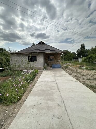 дом г чолпон ата: Дом, 110 м², 4 комнаты, Собственник