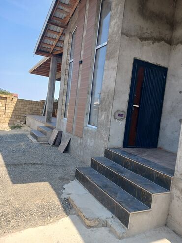 sumqayitda ipotekada olan evlerin satisi: 3 otaqlı, 175 kv. m, Kredit var, Təmirsiz