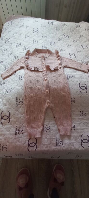 Dəstlər: Uşaq dəsti, Uniseks, 9 - 12 ay — 11