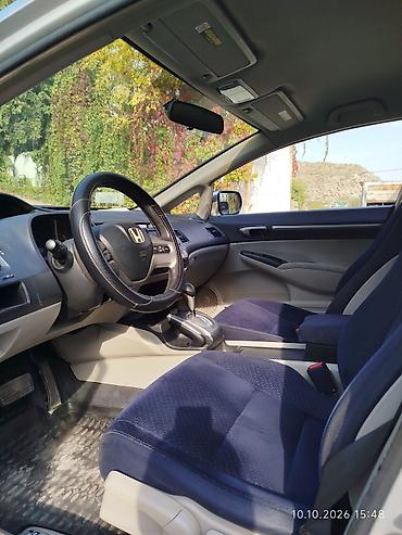 50 куб: Honda Civic: 2007 г., 1.3 л, Автомат, Бензин, Седан — 7