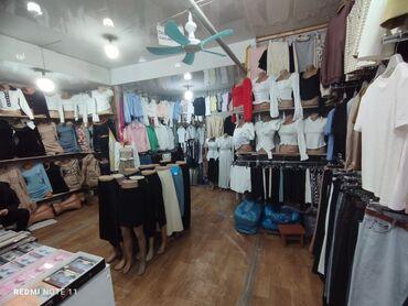 магазин одежды: Продаю Магазин 12 м², С оборудованием, 1 этаж