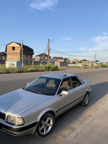 паста б4: Audi 80: 1992 г., 2 л, Механика, Бензин, Седан