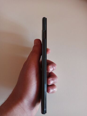 Digər mobil telefonlar: Salam hərvaxtınız xeyir telefon təcili satılır 2 problemi var biri — 3