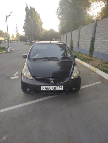 tayota runx: Honda Fit: 2002 г., 1.3 л, Вариатор, Бензин, Седан