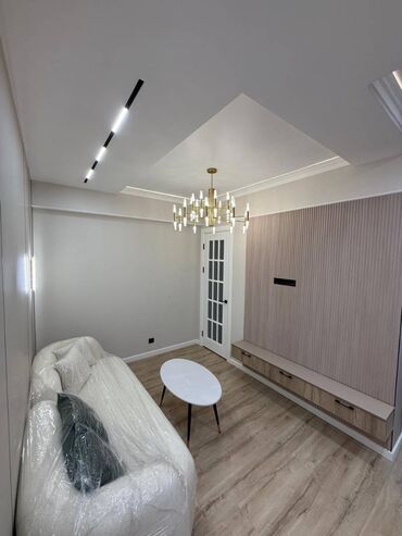 срочно сдаётся квартира маладая гвардия: 2 комнаты, 40 м², Элитка, 10 этаж, Дизайнерский ремонт