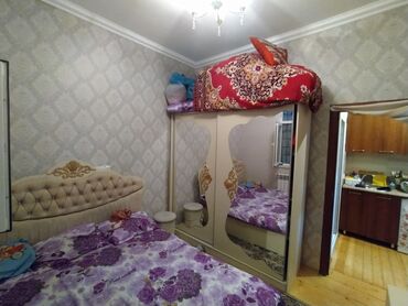 2 otaqli heyet evi: Binəqədi qəs. 2 otaqlı, 75 kv. m