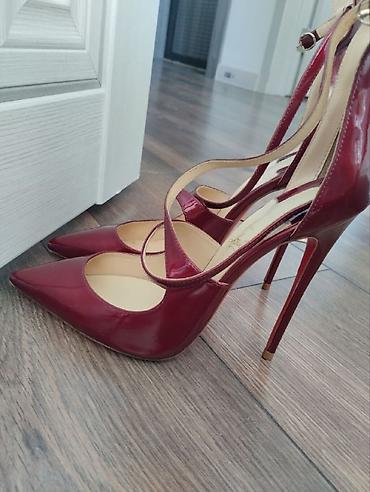 louboutin: Туфли-лодочки Christian Louboutin - Модель: острый нос, высокий — 2