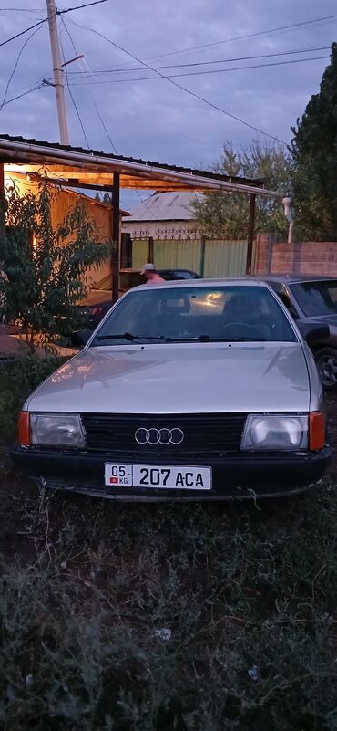 Audi 100: 1989 г., 2.3 л, Механика, Бензин, Седан