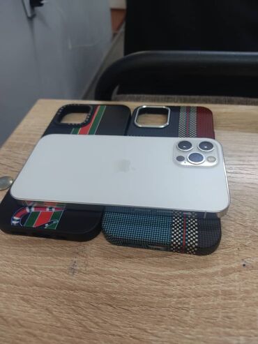 мобильные телефоны кнопочный: IPhone 12 Pro, Б/у, 128 ГБ, Белый, Чехол, Зарядное устройство, Защитное стекло, В рассрочку, 86 %