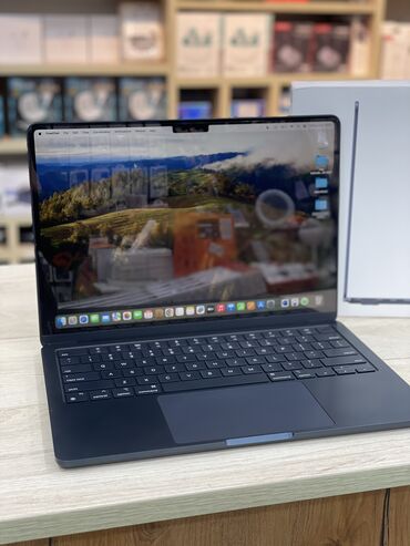 apple notebook: İşlənmiş Apple MacBook, 13.5 ", Apple M2, 256 GB, Ünvandan götürmə, Pulsuz çatdırılma, Ödənişli çatdırılma