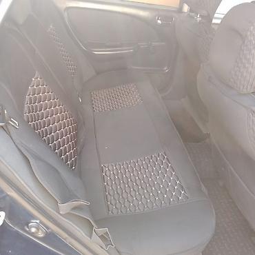 jak авто: Toyota Avensis: 2001 г., 1.8 л, Механика, Универсал — 5