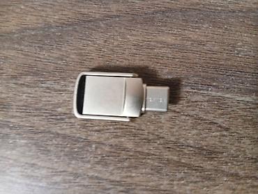 USB‑накопитель 32 ГБ - Универсальный OTG‑флеш‑накопитель с двумя