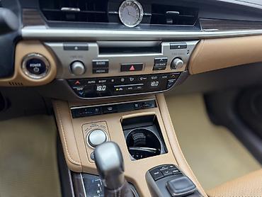 Lexus: Lexus ES: 2017 г., 2.5 л, Гибрид, Седан — 17