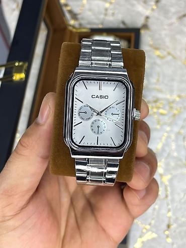 saat qutusu: CASIO kişi saatı – düzbucaqlı korpuslu, klassik-minimalist dizayn — 4