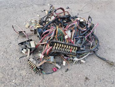 Auto delovi: Kompletna instalacija Lada 21213 Niva 2003 godište. Polovno, očuvano — 1