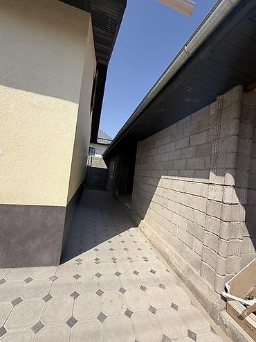 Продажа коттеджей и домов: 5 комнат, 130 м², 4 соток, Бишкек, Оскон-ордо ж/м Собственник — 11
